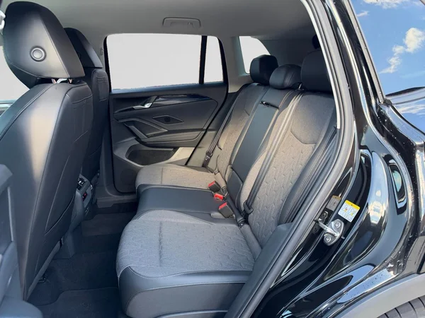 VOLKSWAGEN Tiguan (2026) — foto 8 van 21