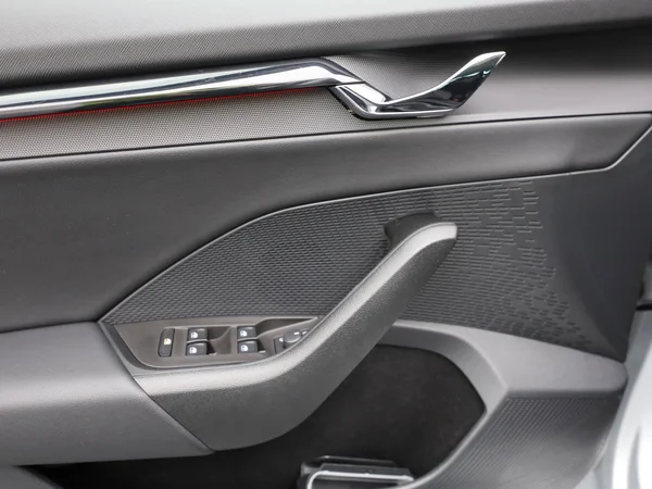 SKODA Octavia Combi (2023) — foto 15 van 18