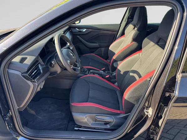 SKODA Scala (2025) — foto 2 van 21