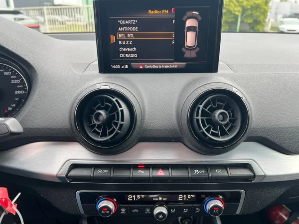 AUDI Q2 (2017) — foto 2 van 18