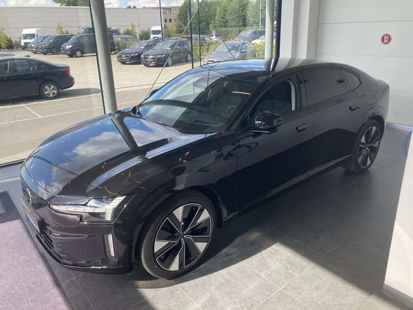 Volvo ES90 — foto 13 van 19