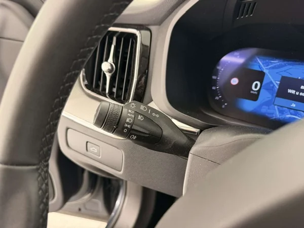 Volvo XC60 (2024) — foto 10 van 20