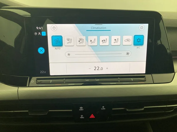 VOLKSWAGEN Golf Variant VIII (2021) — foto 13 van 36