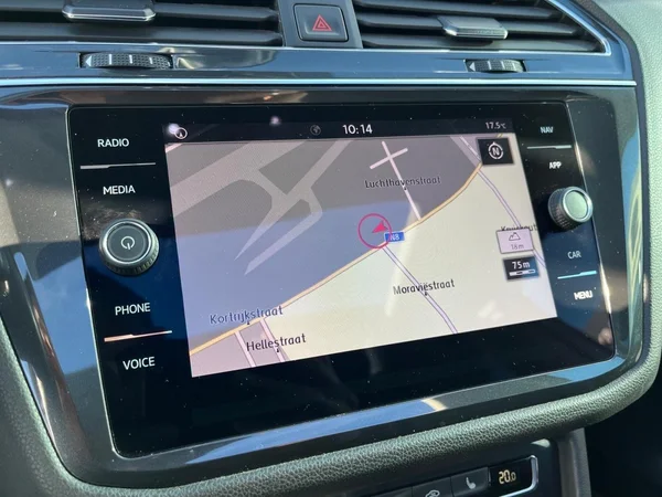 VOLKSWAGEN Tiguan Allspace Dsl (2019) — foto 2 van 21