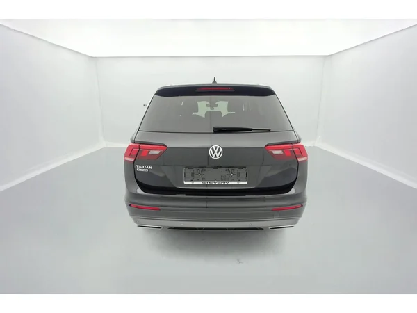 VOLKSWAGEN Tiguan Allspace (2021) — foto 2 van 36