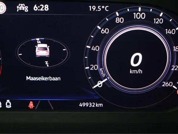 VOLKSWAGEN Tiguan (2023) — foto 9 van 22