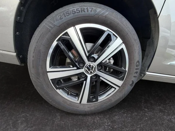 VOLKSWAGEN Caddy Maxi (2025) — foto 18 van 31