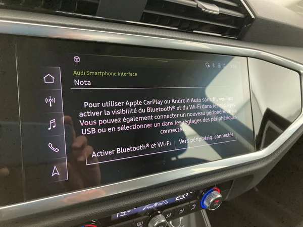 AUDI Q3 (2022) — foto 19 van 36
