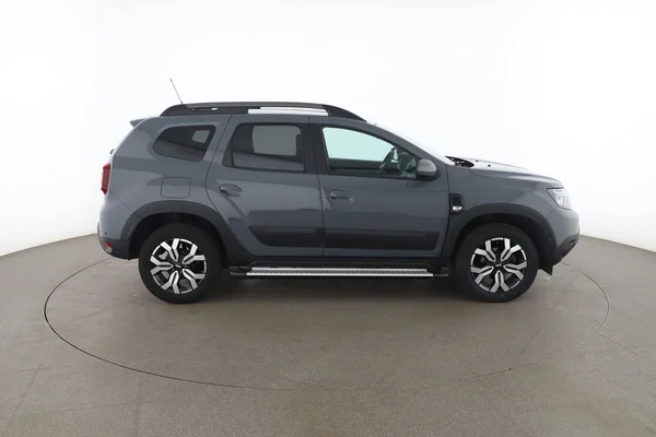 Dacia Duster (2023) — foto 16 van 18