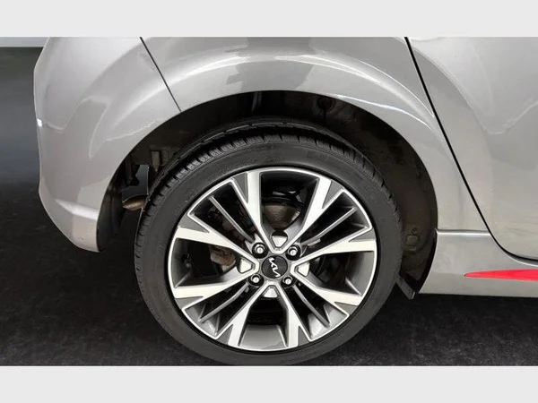 Kia PICANTO (2024) — foto 2 van 27