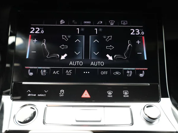 AUDI Q8 e-tron Sportback (2025) — foto 11 van 25