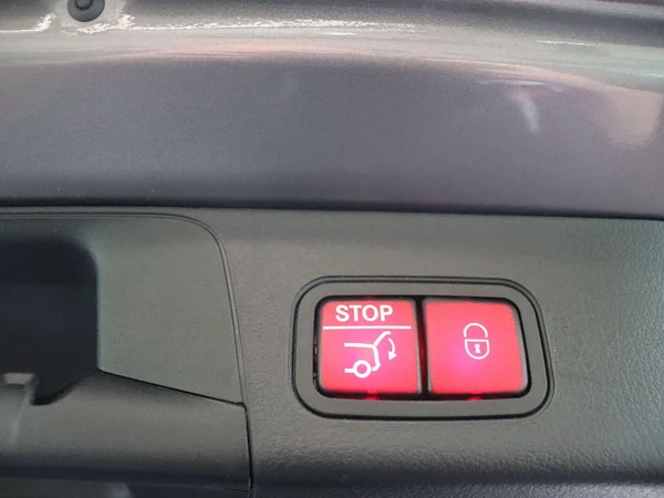 Mercedes-Benz EQB (2025) — foto 16 van 27