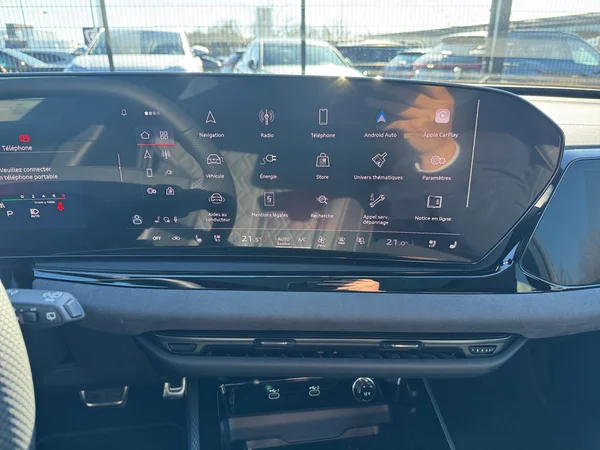 AUDI A6 Avant e-hybrid (PHEV) (2025) — foto 5 van 24