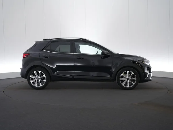 Kia Stonic (2024) — foto 17 van 20