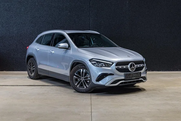 Mercedes-Benz GLA (2025) — foto 23 van 34