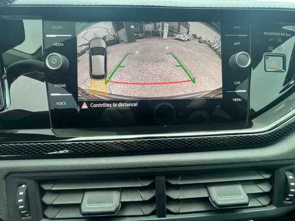 VOLKSWAGEN Taigo (2022) — foto 2 van 19