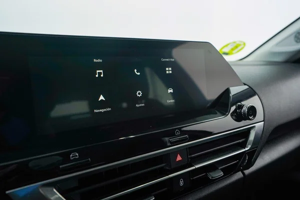 Citroen C4 (2022) — foto 18 van 39