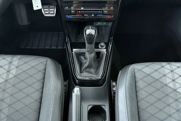 Volkswagen T-Cross (2025) — foto 4 van 17