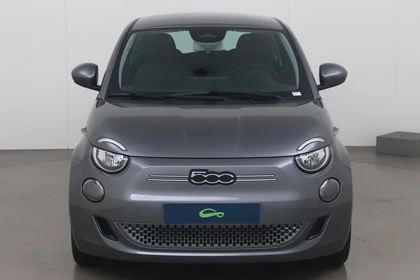 Fiat E-500 (2022) — foto 10 van 17