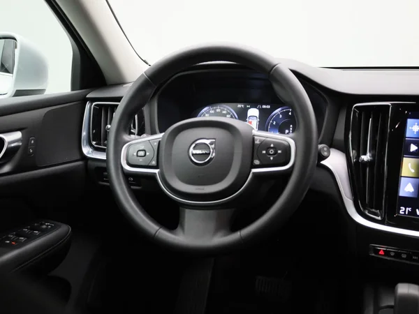 Volvo V60 (2022) — foto 4 van 44