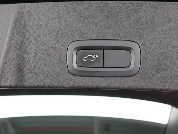 VOLVO XC40 (2021) — foto 21 van 29