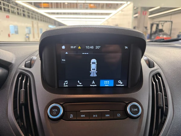 Ford Transit-Courier (2020) — foto 16 van 29