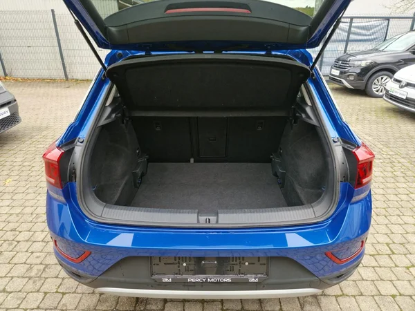 VOLKSWAGEN T-Roc (2023) — foto 19 van 27