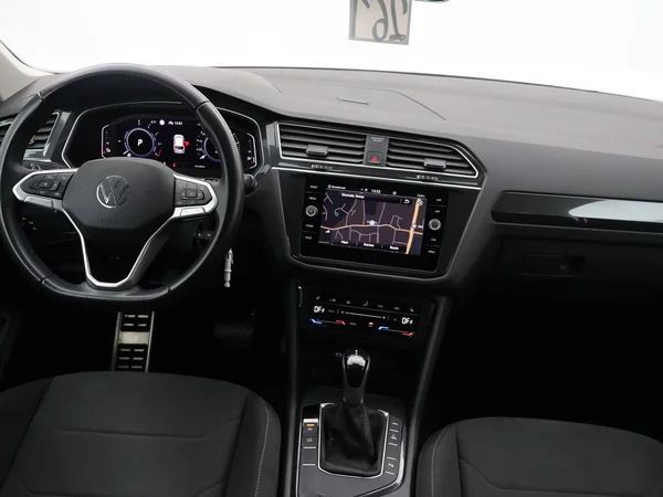 VOLKSWAGEN Tiguan eHybrid (PHEV) (2022) — foto 3 van 25