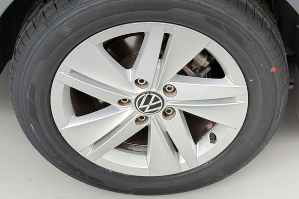 Volkswagen Golf VIII SW (2021) — foto 28 van 42