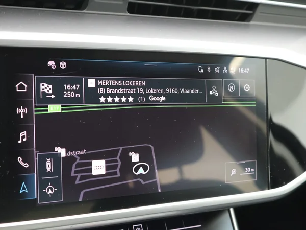 Audi A6 (2022) — foto 4 van 20