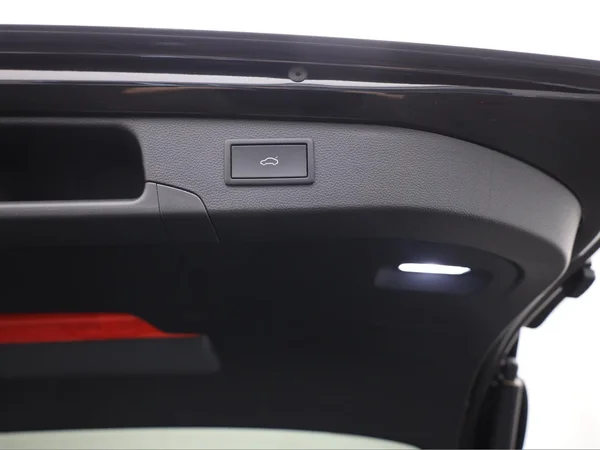 SKODA Superb Combi (2025) — foto 3 van 23
