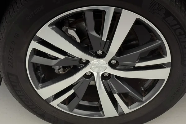 Peugeot 3008 (2023) — foto 18 van 29