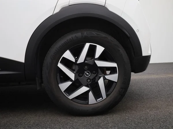 Opel Mokka-e (2023) — foto 5 van 39