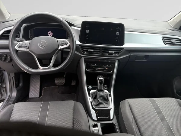 VOLKSWAGEN T-Roc (2025) — foto 2 van 24