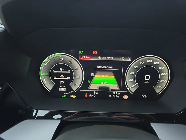 AUDI A3 Sportback PHEV (2025) — foto 4 van 19