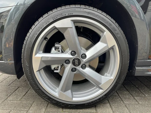 AUDI A3 Allstreet (2024) — foto 7 van 15