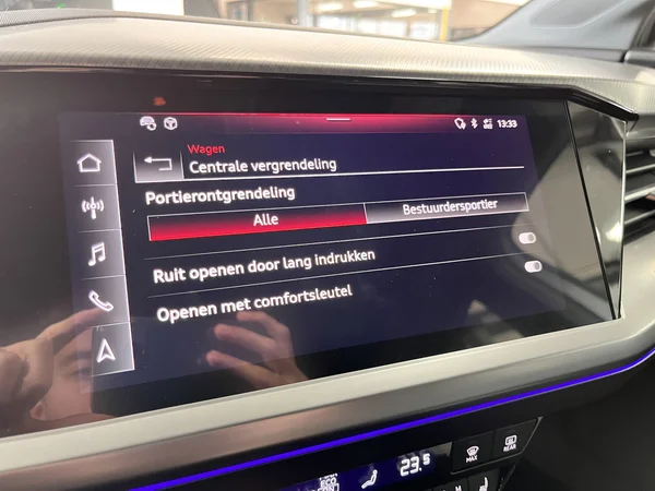 AUDI Q4 e-tron (2021) — foto 23 van 24