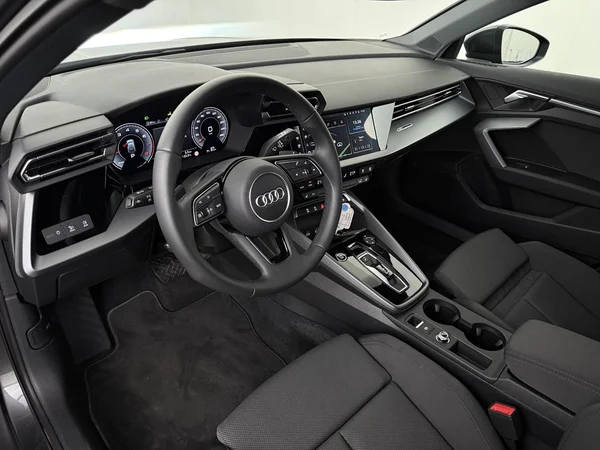 AUDI A3 Sportback (2025) — foto 15 van 18