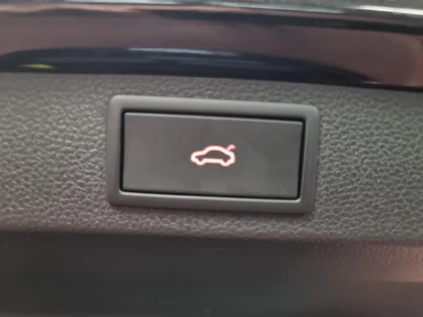 SKODA Karoq (2022) — foto 13 van 23