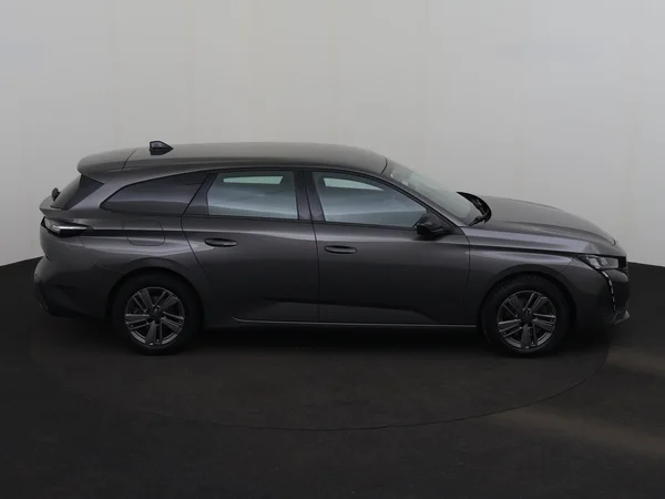 PEUGEOT 308 (2023) — foto 23 van 27