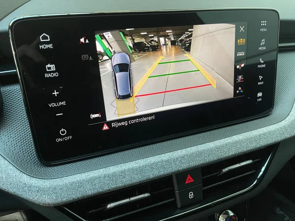 SKODA Scala (2025) — foto 13 van 13