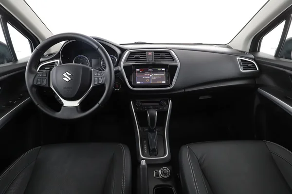 1113_c8d22d3f-8c4e-493f-8875-dbfffddf07d9_2018-11.webp
