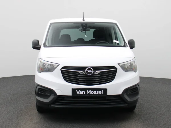 Opel Combo Life (2022) — foto 23 van 32