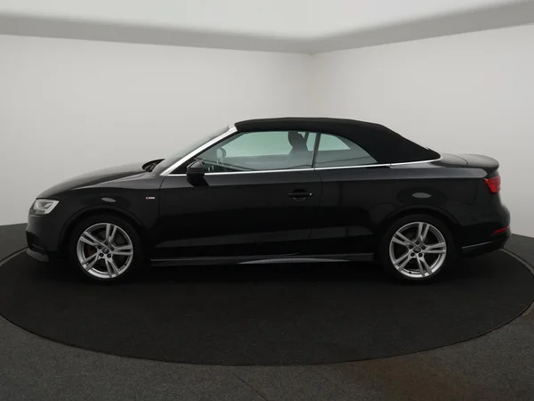 AUDI A3 Cabriolet (2020) — foto 6 van 35