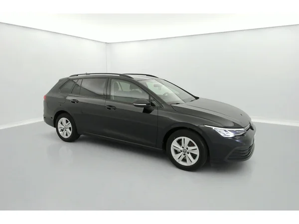 VOLKSWAGEN Golf Variant VIII (2021) — foto 34 van 36