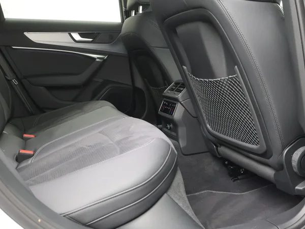 Audi A6 (2024) — foto 4 van 23