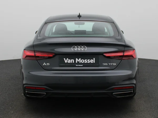 Audi A5 (2022) — foto 39 van 43