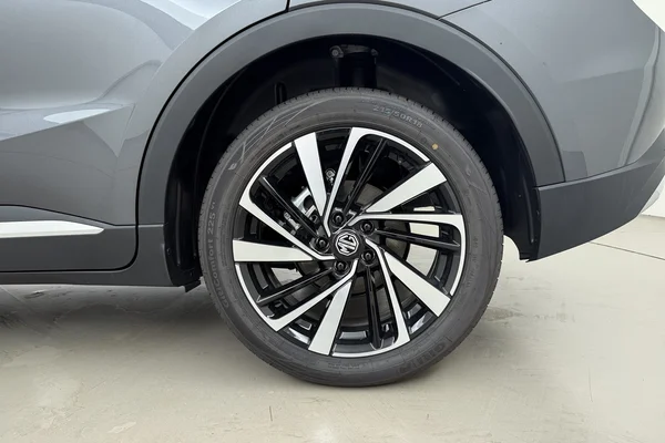 MG ZS Hybrid+ (HEV) (2026) — foto 14 van 17