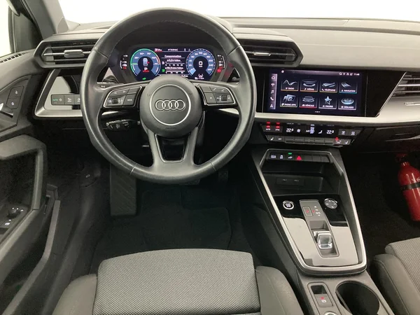 AUDI A3 Sportback PHEV (2022) — foto 2 van 37