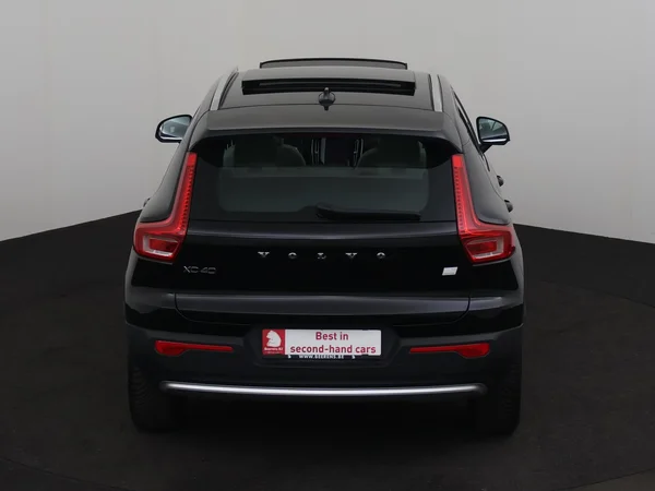 VOLVO XC40 (2022) — foto 31 van 34